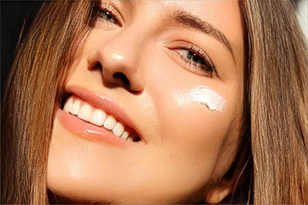 Banish Dry Skin Forever: The Intensive Moisturizing Power of Hyaluronic Acid Creams